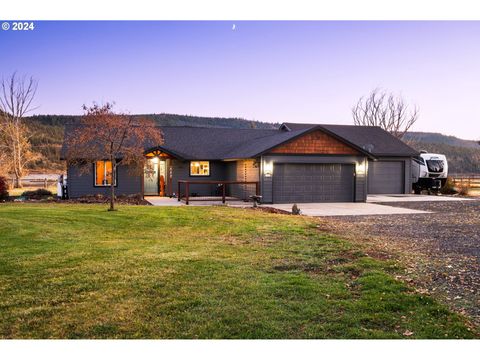 A home in Prineville