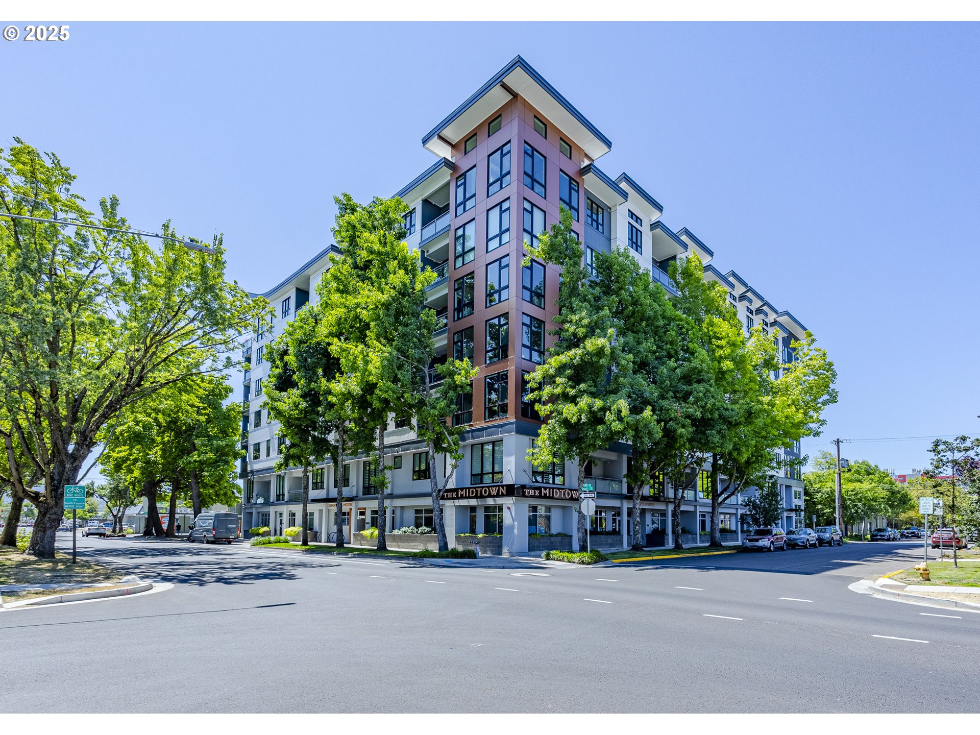 1600 PEARL ST 303