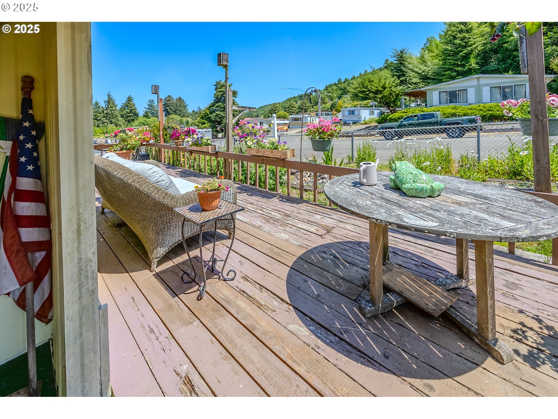 847 VISTA CT