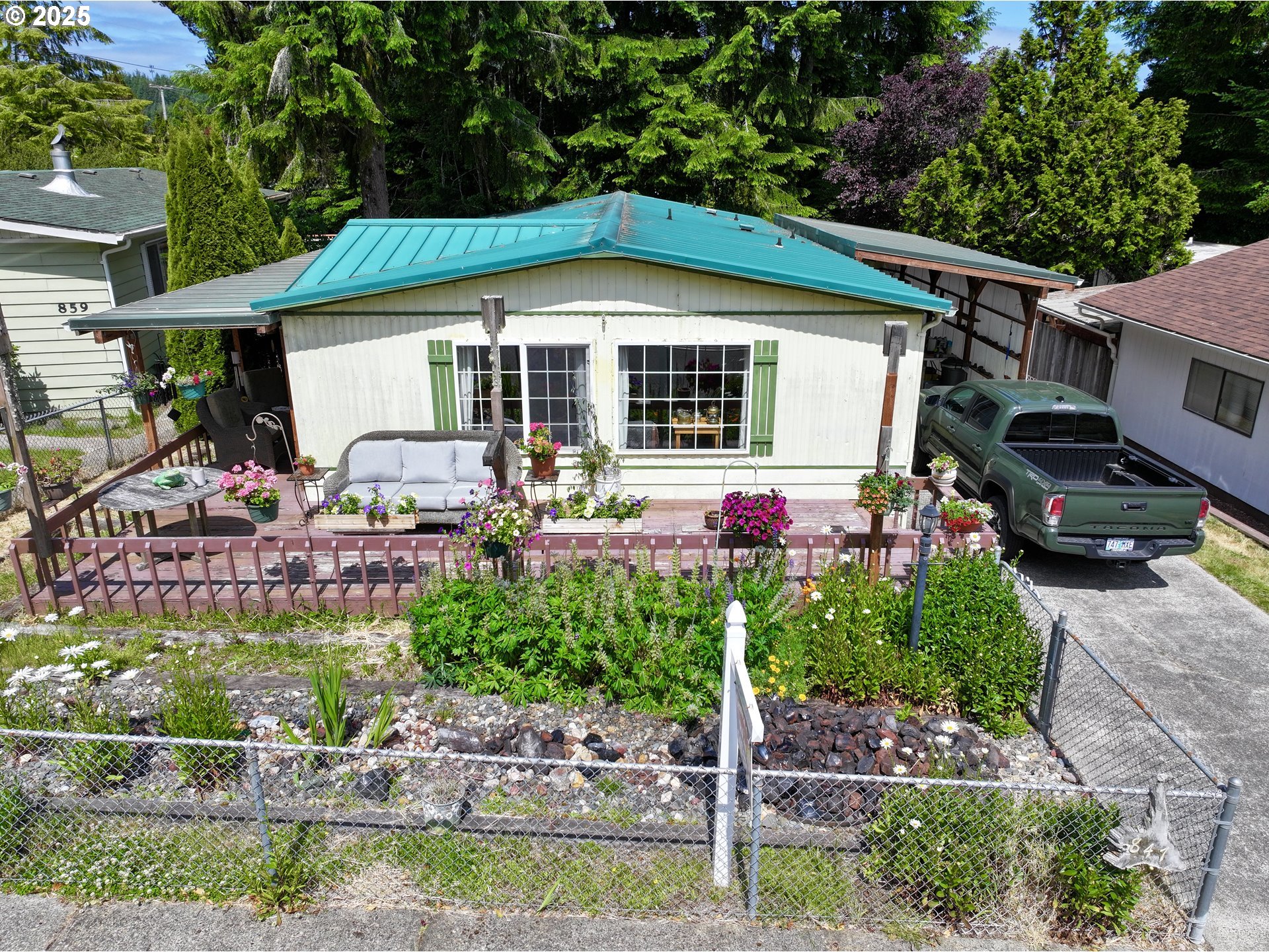 847 VISTA CT