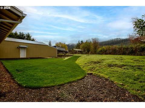 A home in Sutherlin