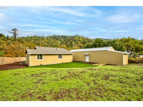 A home in Sutherlin