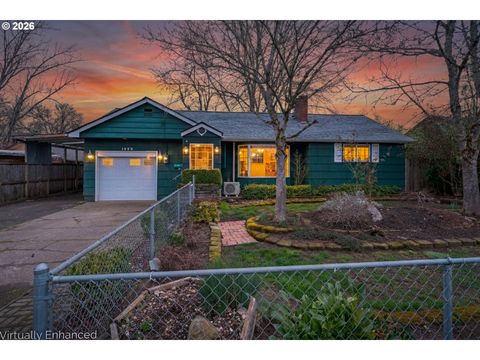 1955 ARTHUR ST Eugene OR 97405