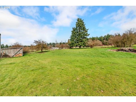 Tiny photo for 82537 Greenwood St, Creswell, OR 97426 (MLS # 654293115)