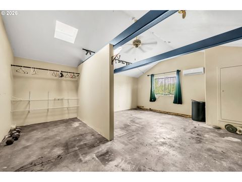 Tiny photo for 82537 Greenwood St, Creswell, OR 97426 (MLS # 654293115)