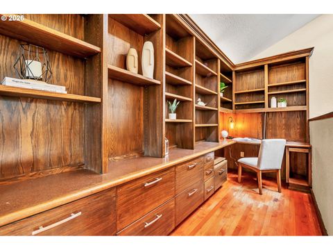 Tiny photo for 82537 Greenwood St, Creswell, OR 97426 (MLS # 654293115)