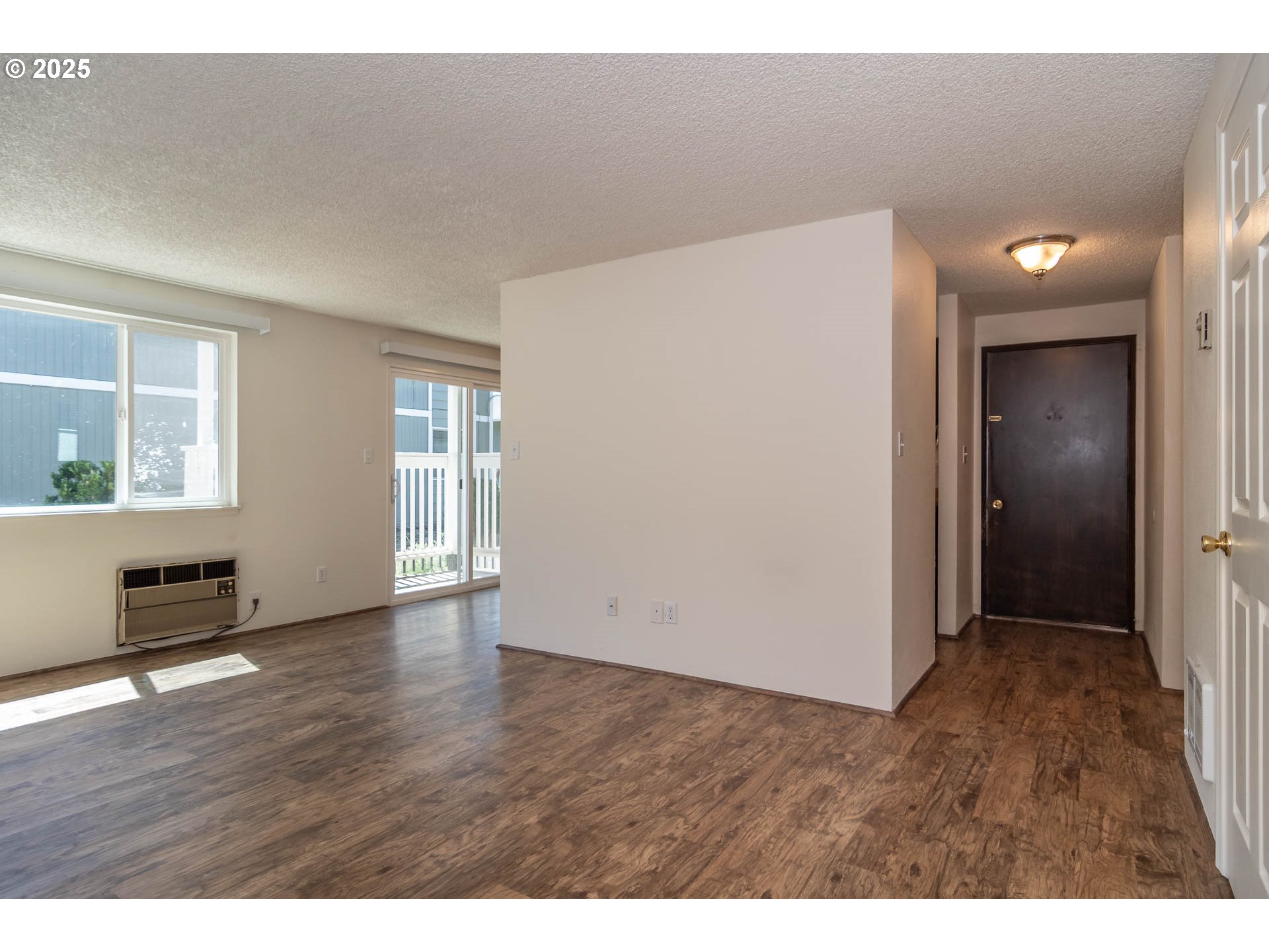 885 NE SUNSET ST 31