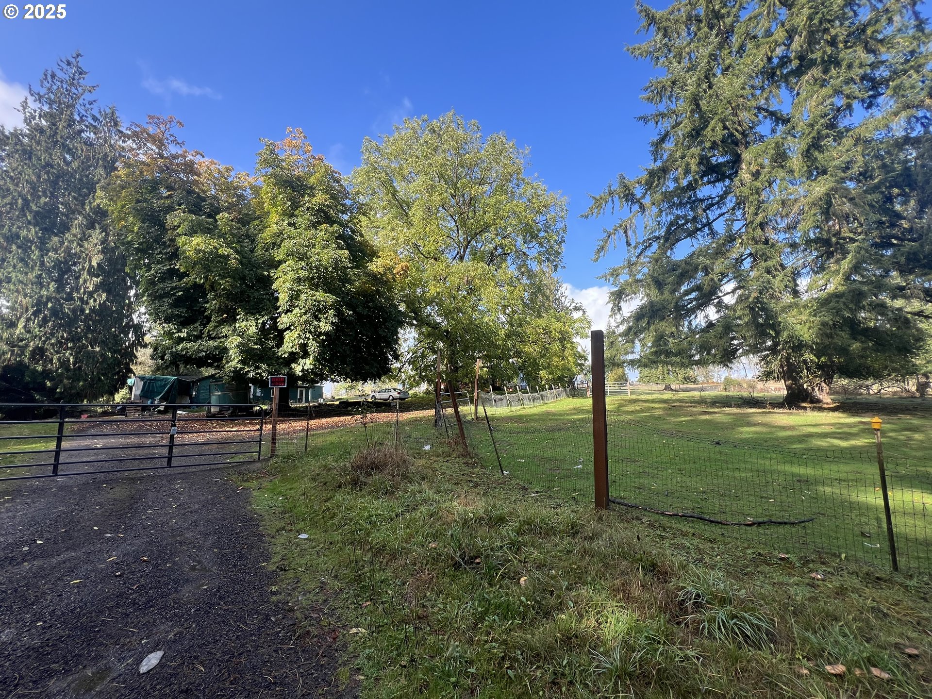 24853 Warren RD
