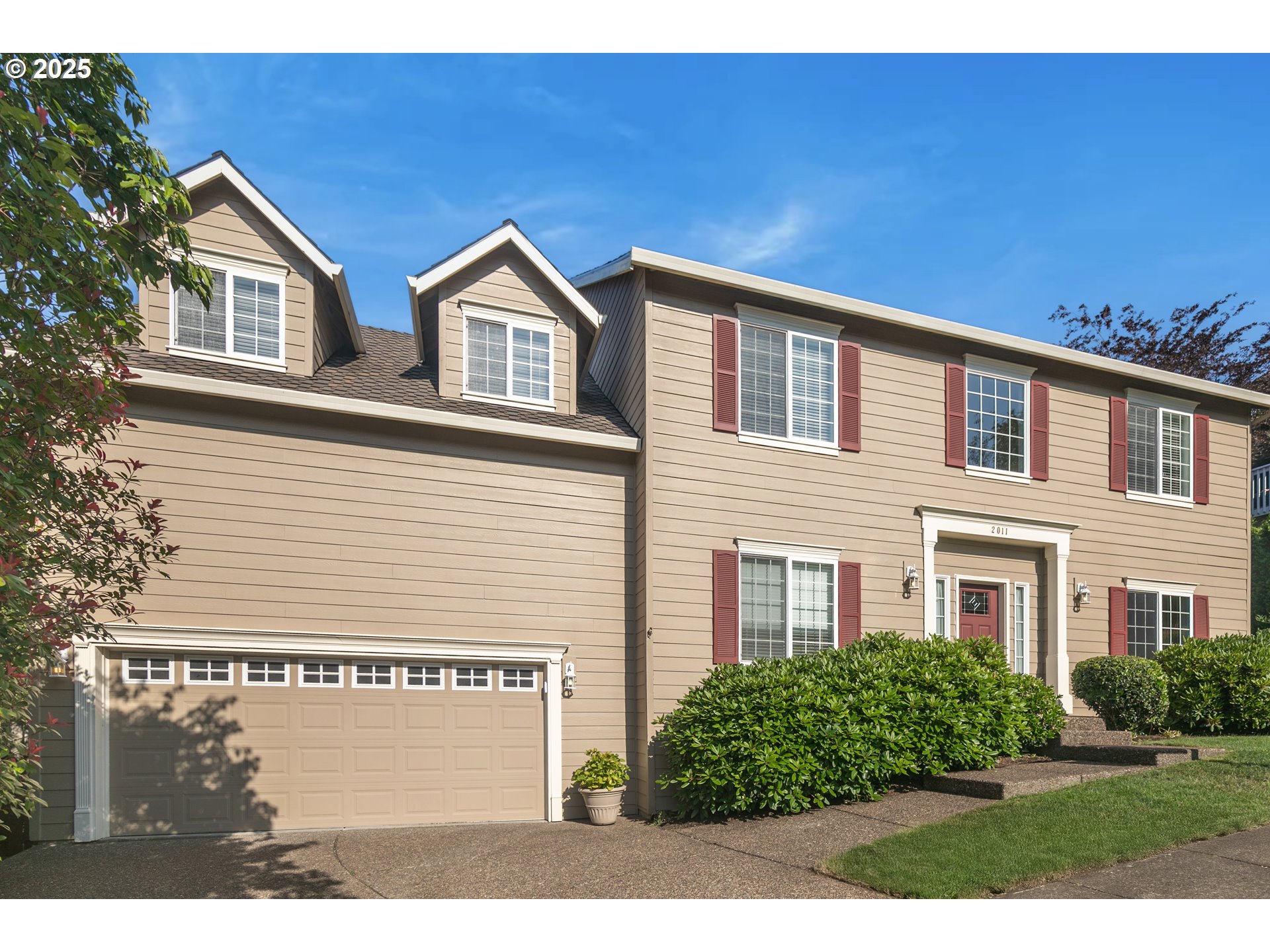 2011 NW NEW HOPE CT
