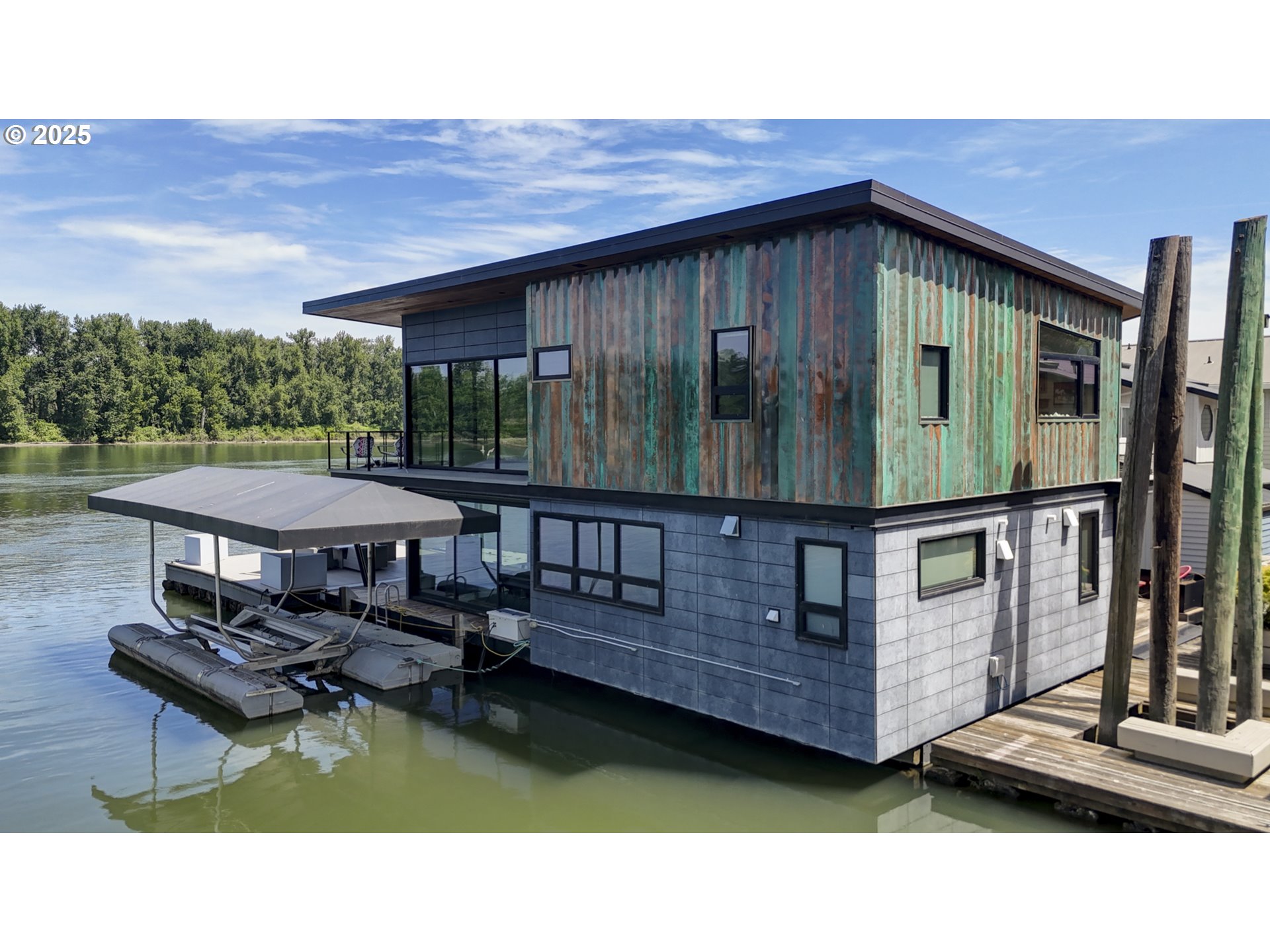 3939 N Marine DR 12
