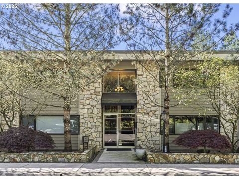 1500 SW SKYLINE BLVD 17 Portland OR 97221