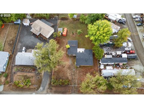 1048 SEELEY ST Myrtle Creek OR 97457