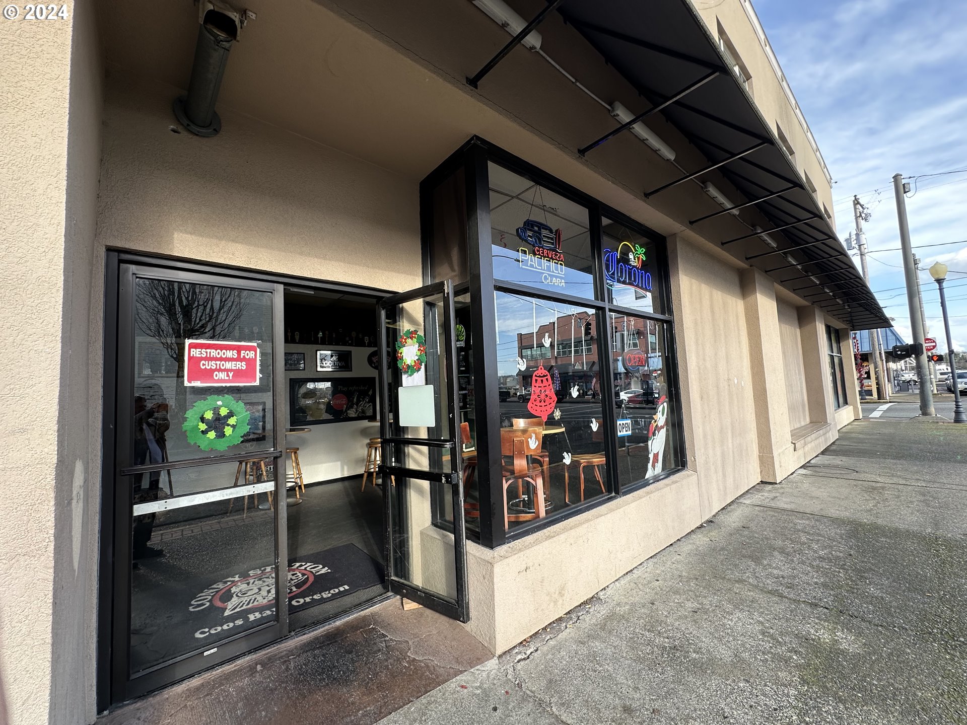 295 S BROADWAY
