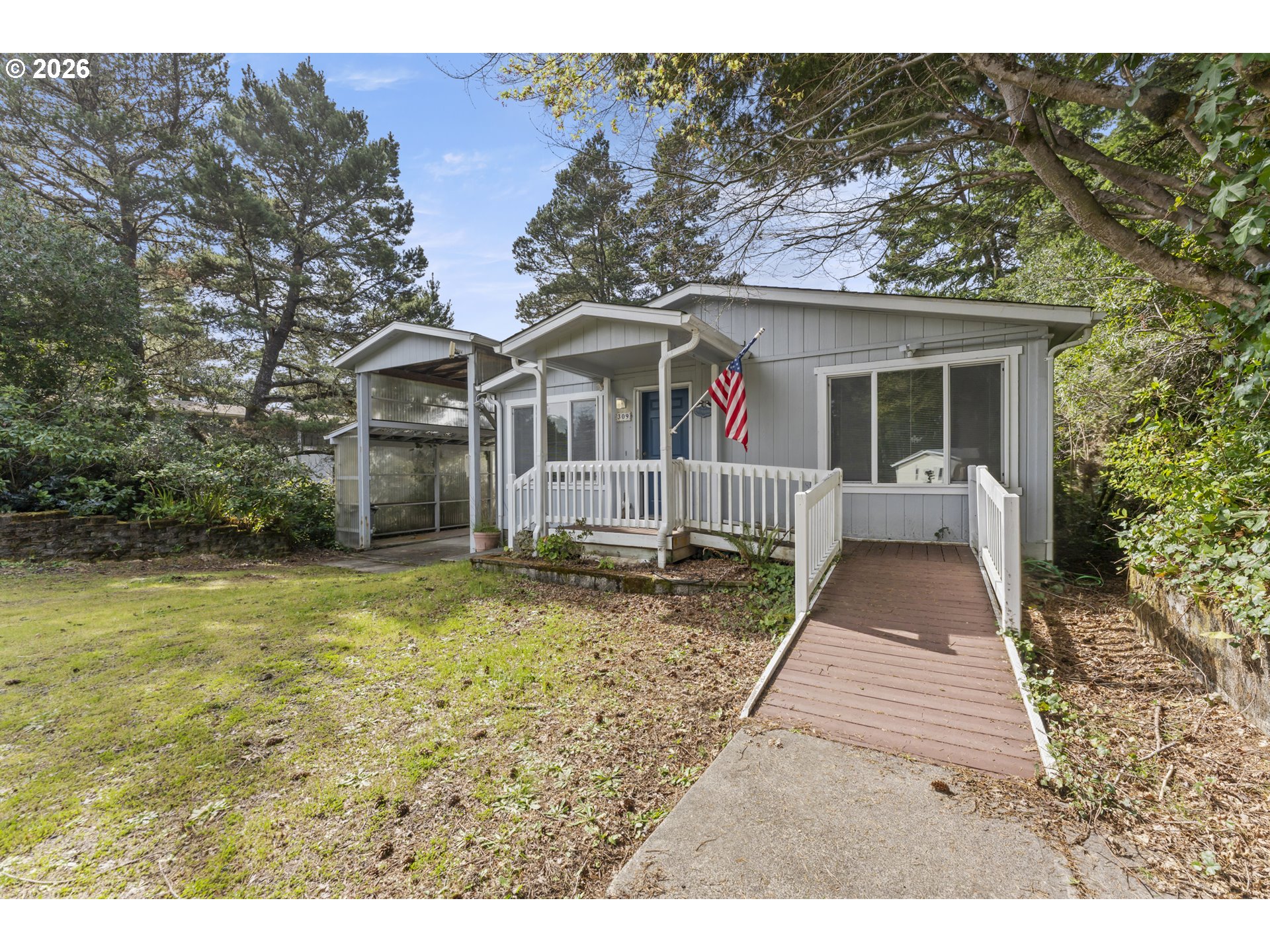1600 RHODODENDRON DR 309