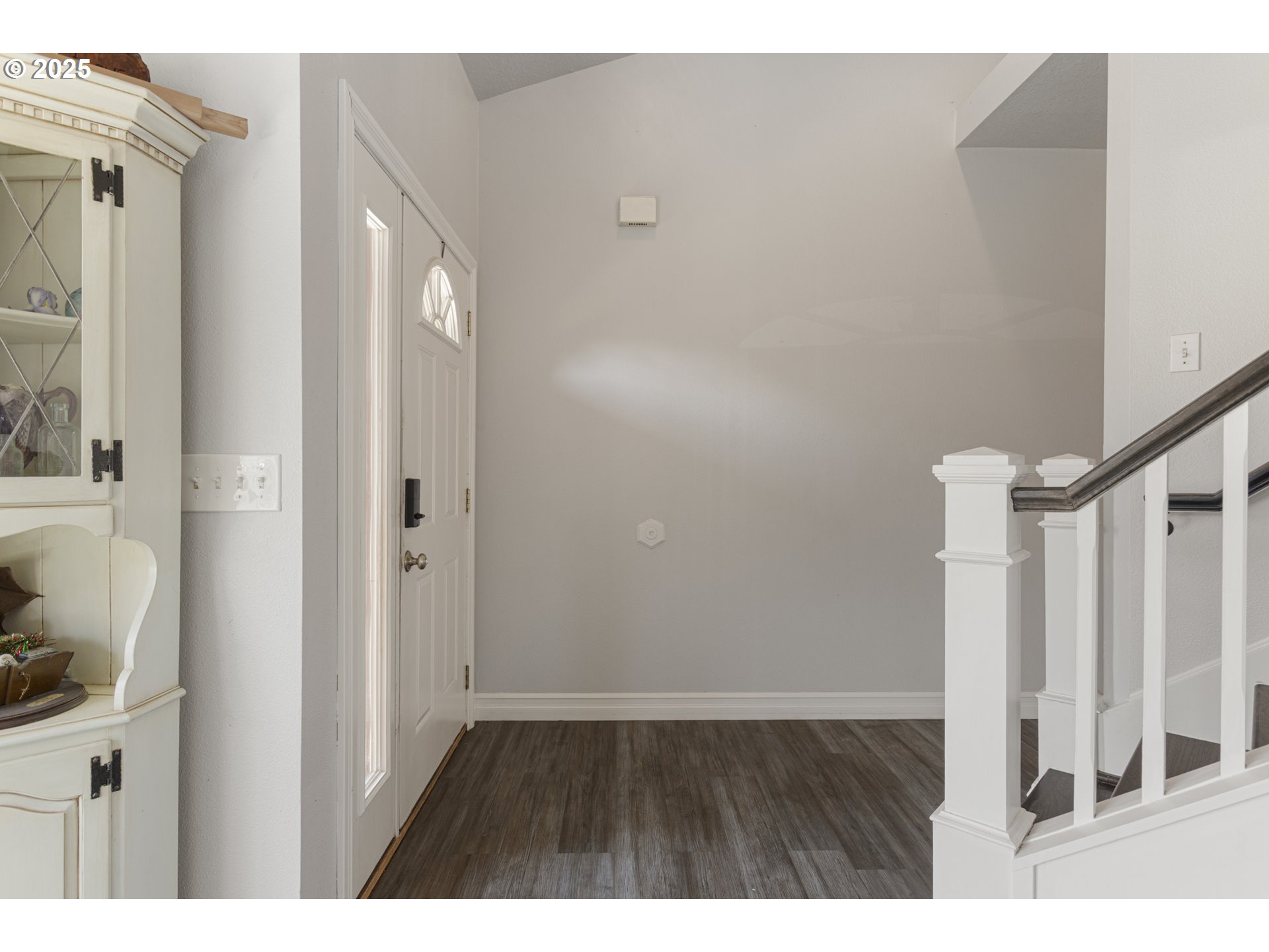 227 HAUSER CT