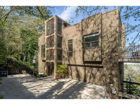 515 NW ALBEMARLE TER Portland OR 97210