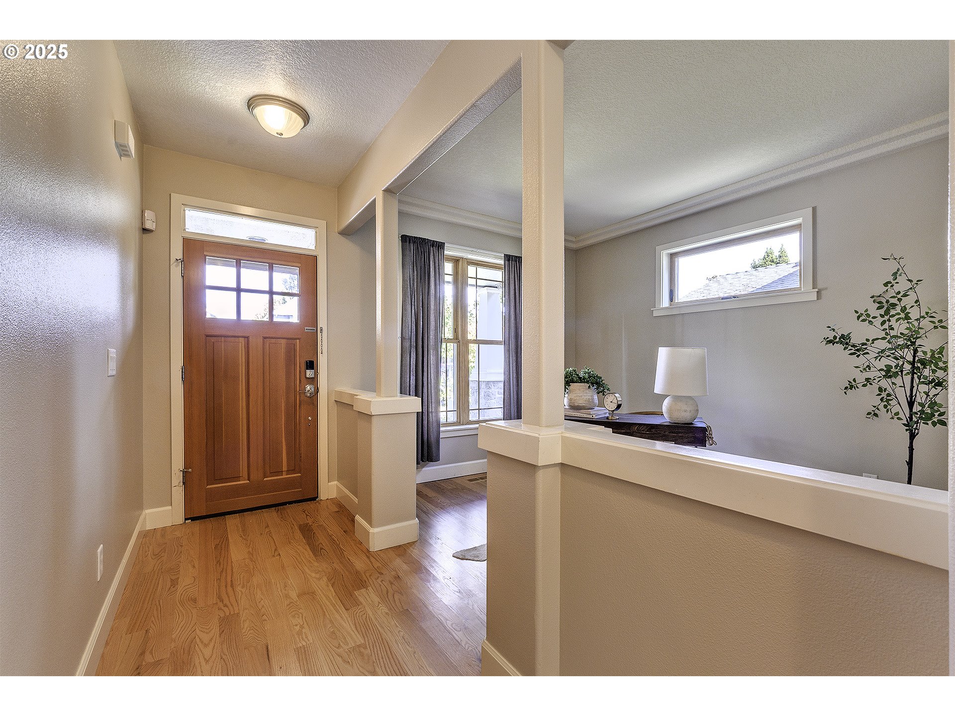 1260 HARTFORD DR