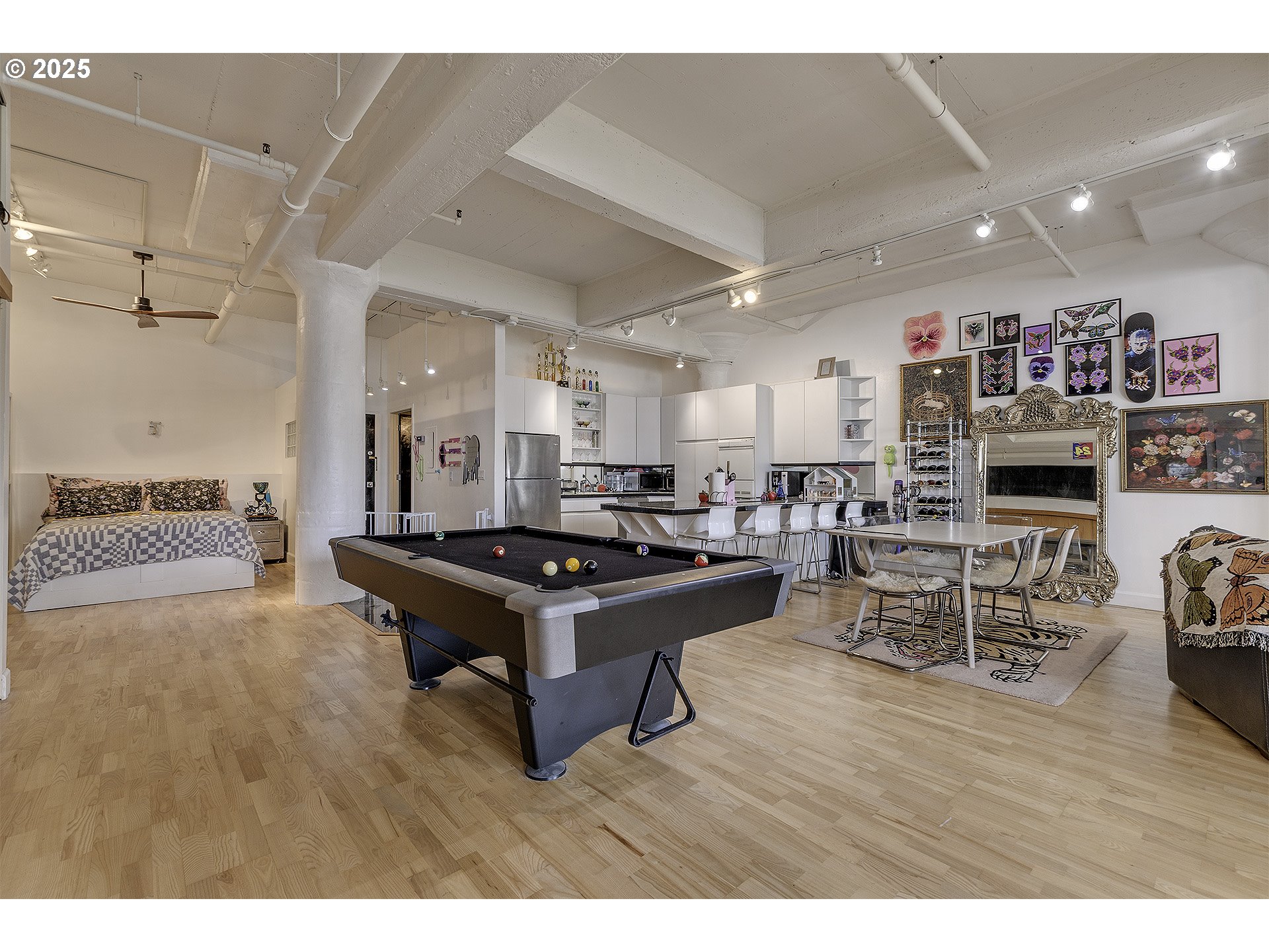 1314 NW IRVING ST 504