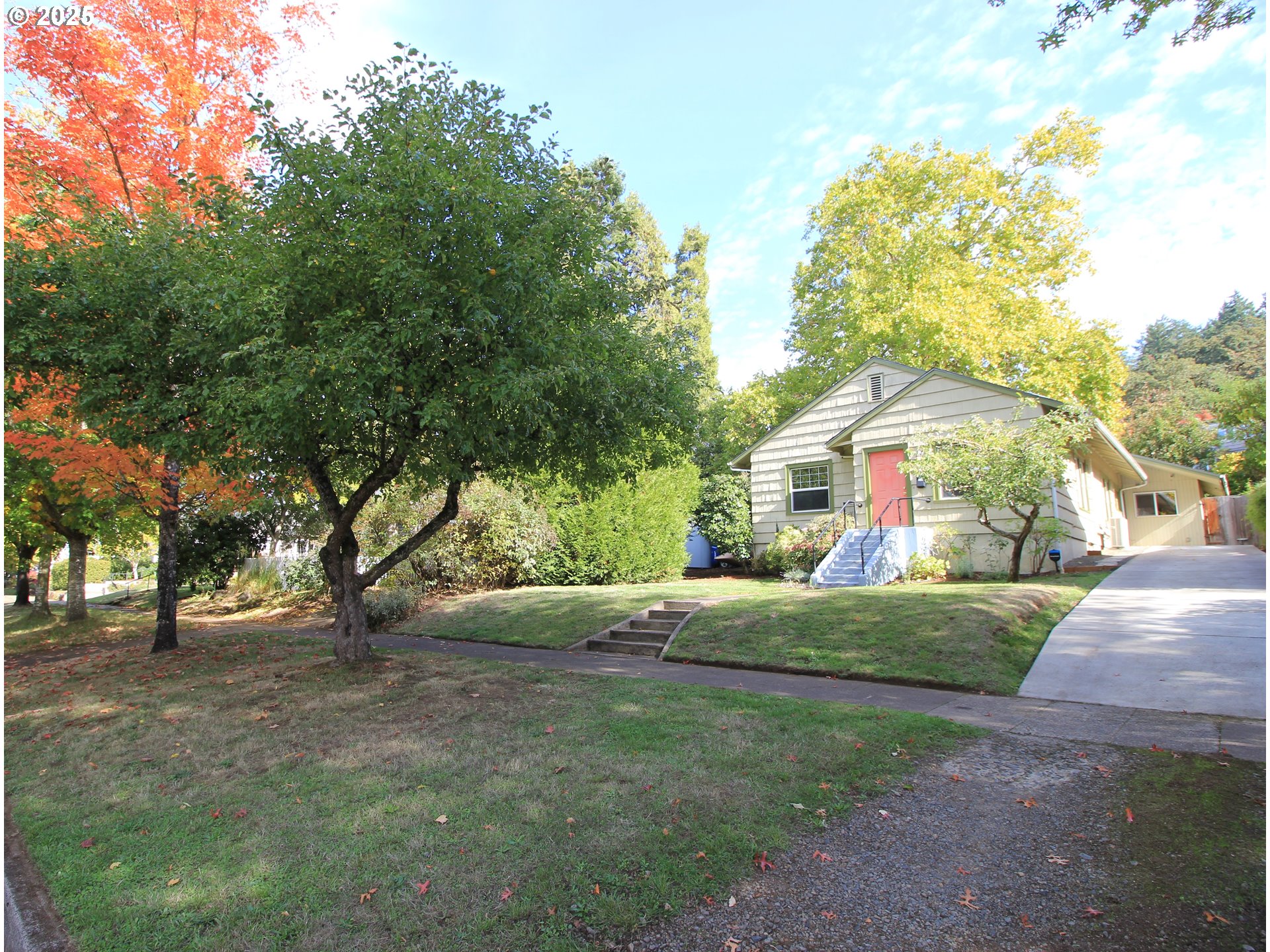 1877 ORCHARD ST