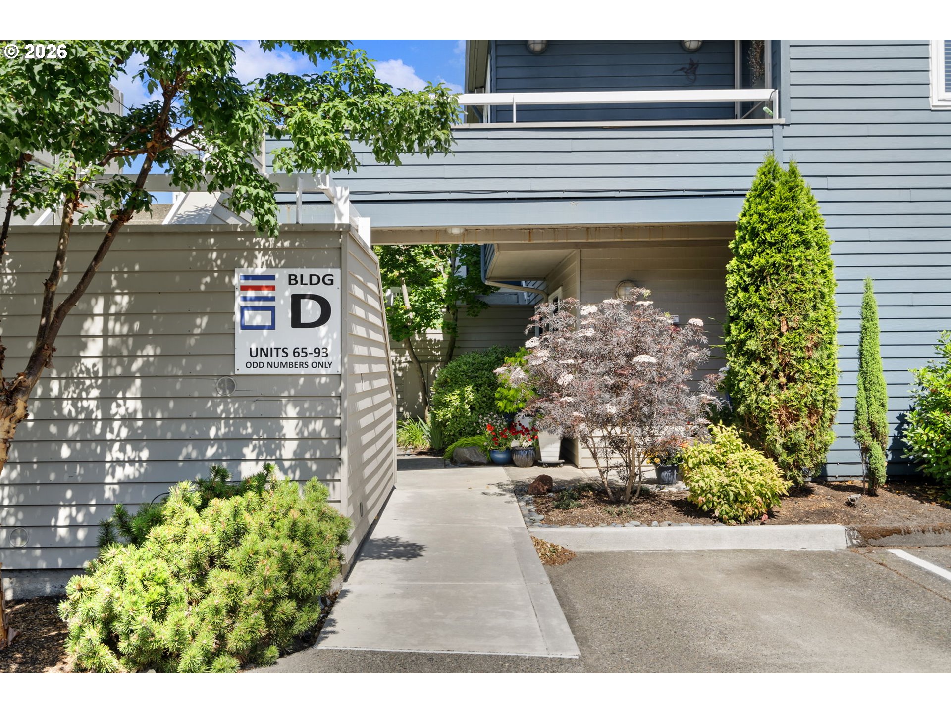 75 N HAYDEN BAY DR