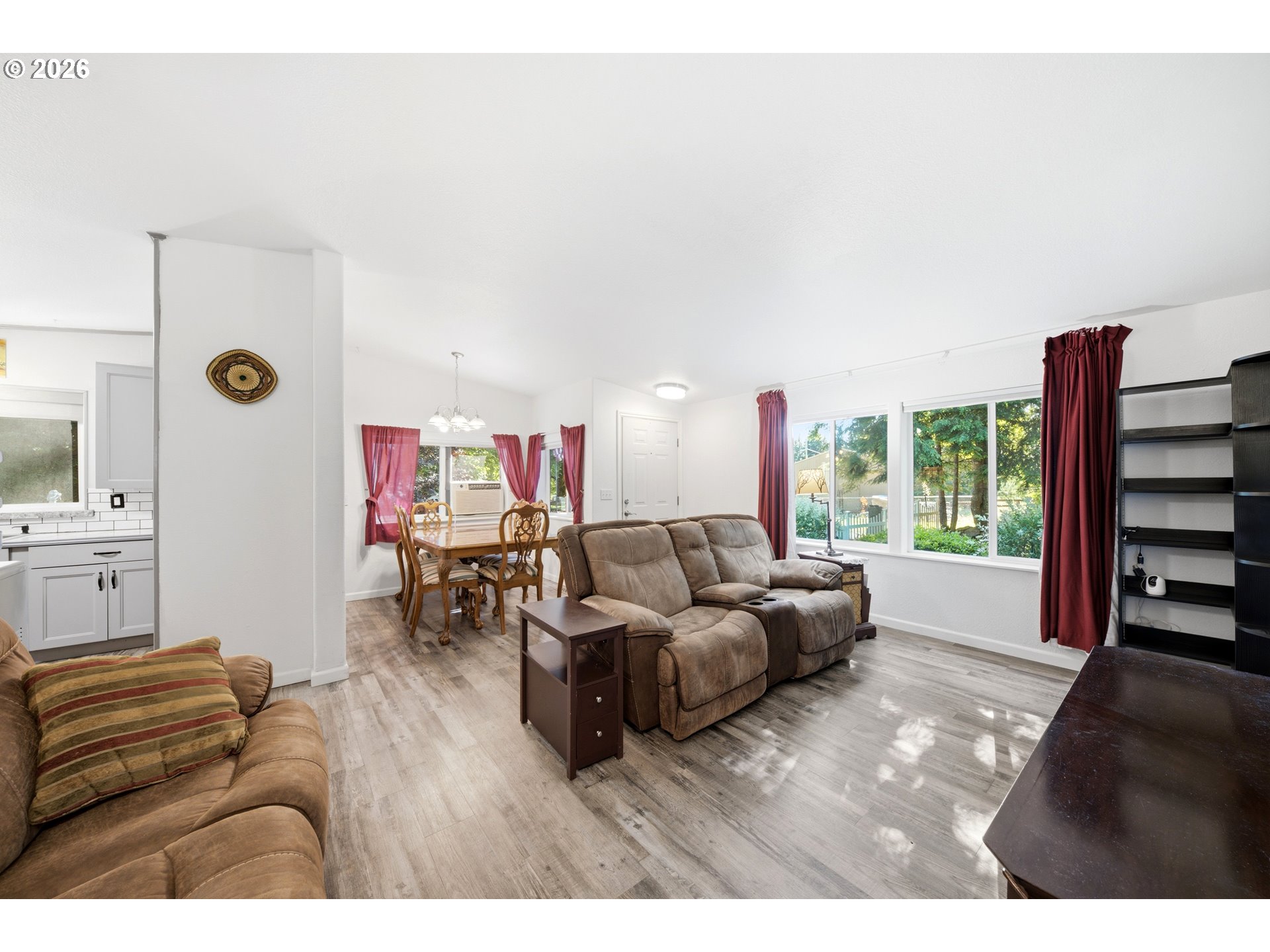 132 TAYLOR RD