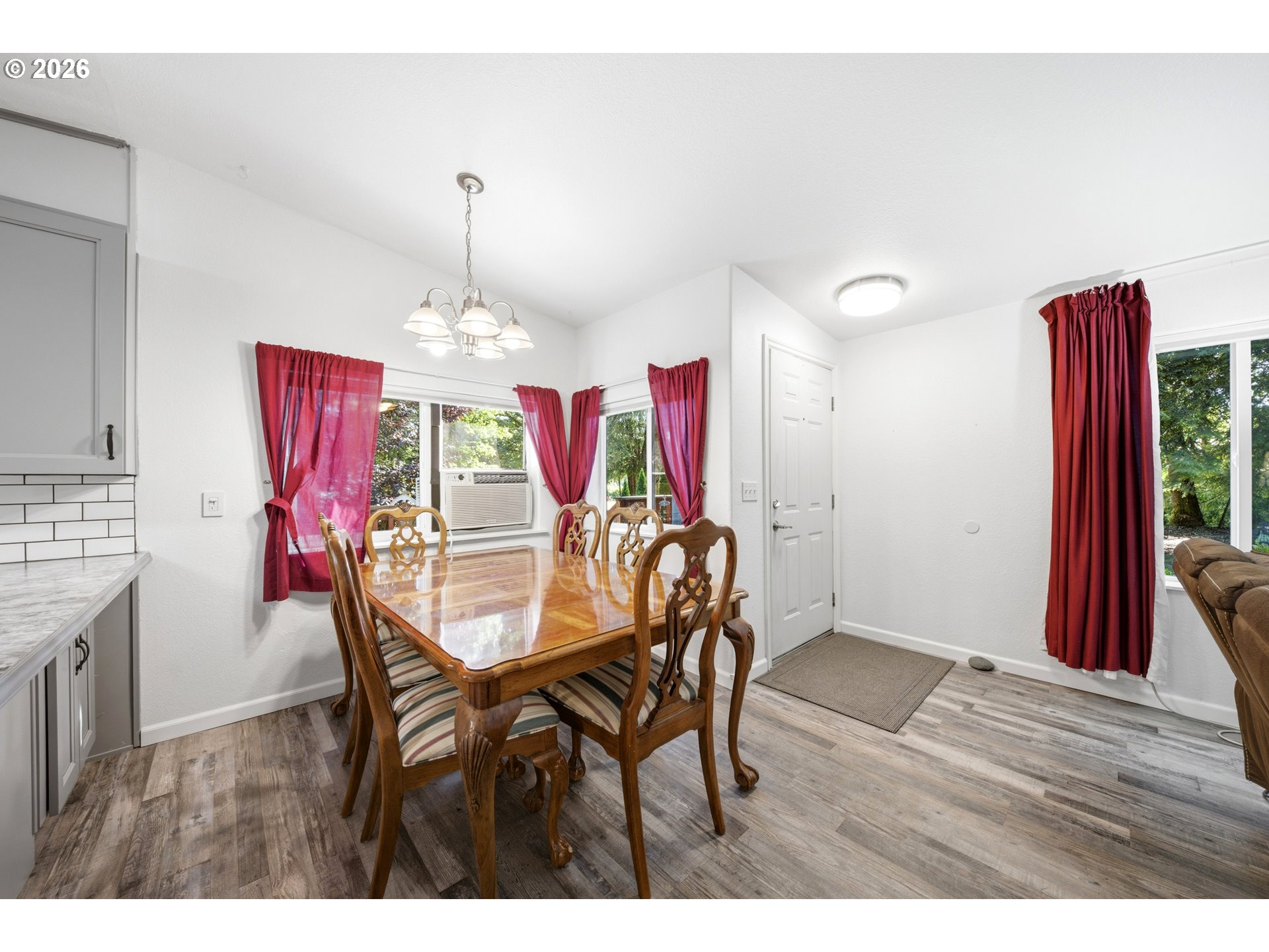 132 TAYLOR RD