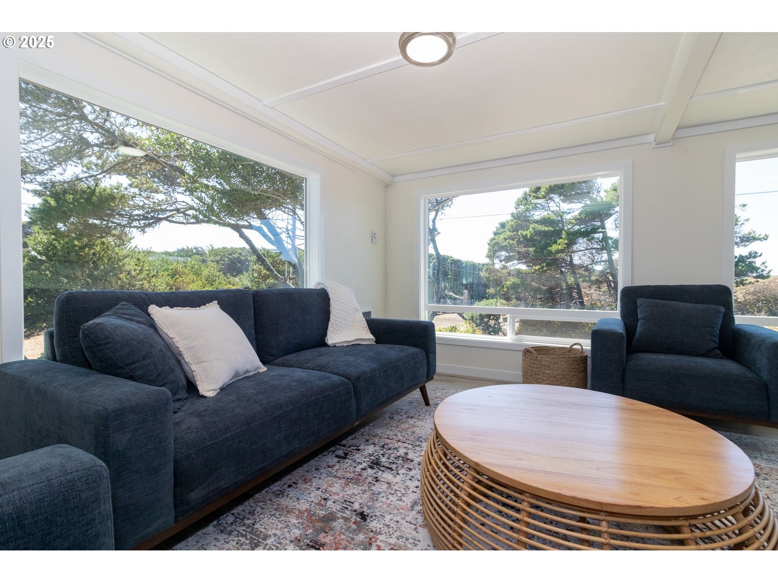 Florence, Oregon 97439, United States, 5 Bedrooms Bedrooms, ,3 BathroomsBathrooms,Residential,Active,40164