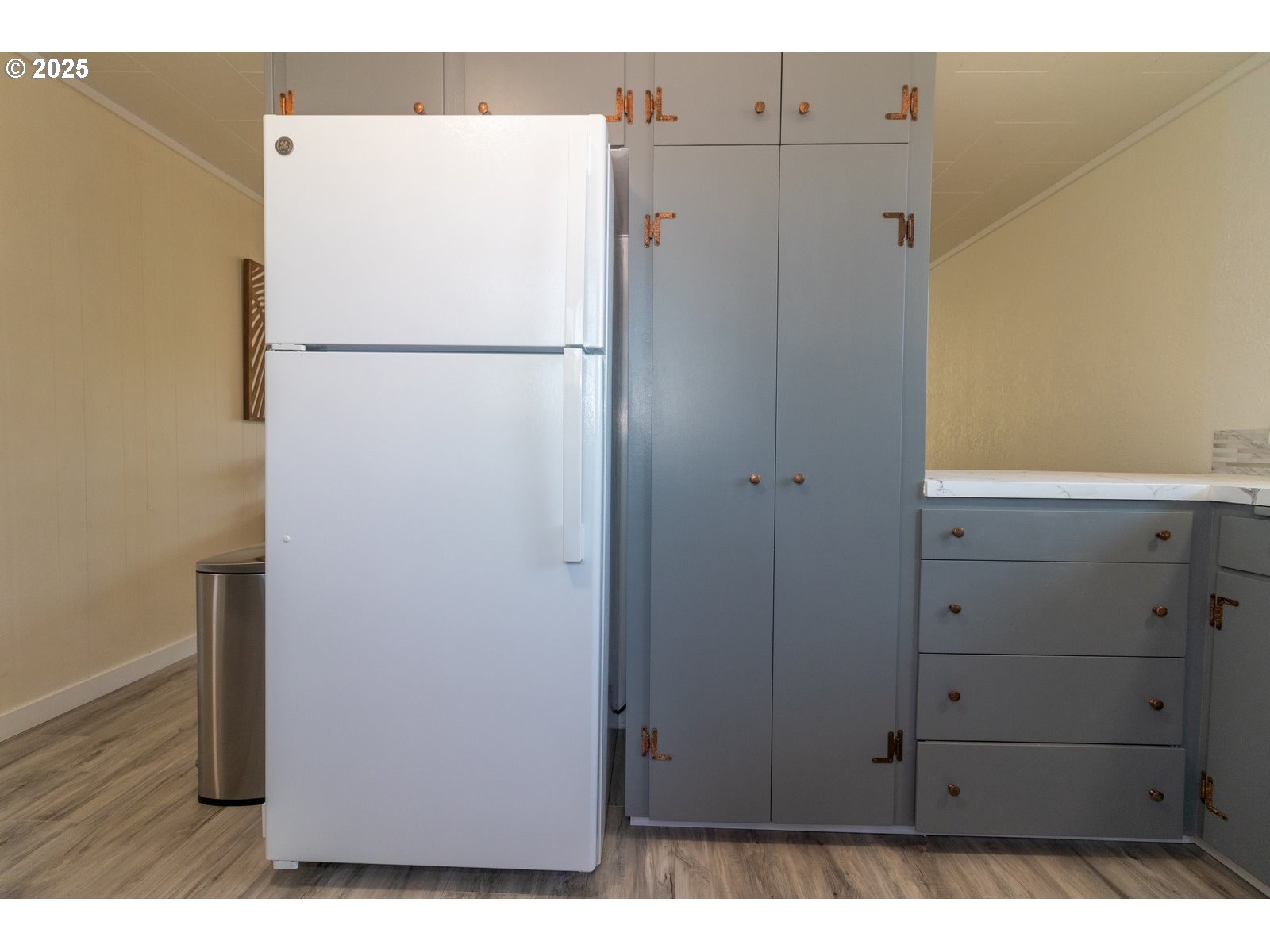 Florence, Oregon 97439, United States, 5 Bedrooms Bedrooms, ,3 BathroomsBathrooms,Residential,Active,40164