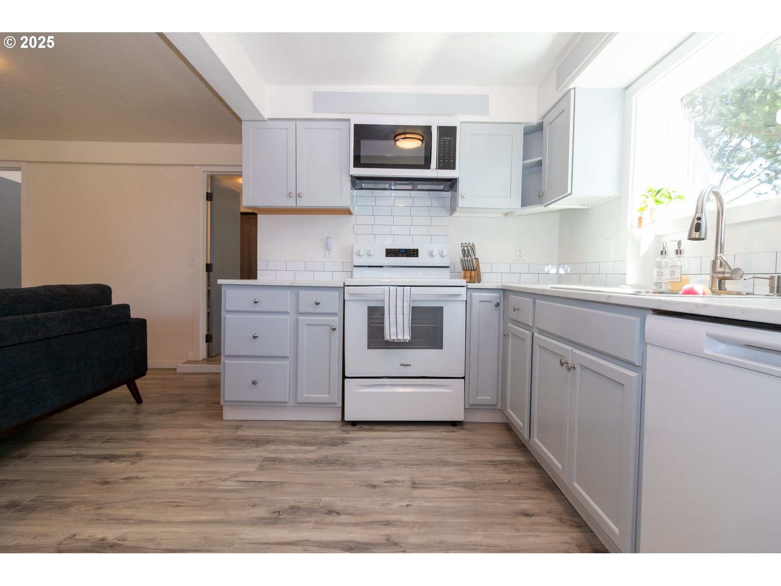 Florence, Oregon 97439, United States, 5 Bedrooms Bedrooms, ,3 BathroomsBathrooms,Residential,Active,40164