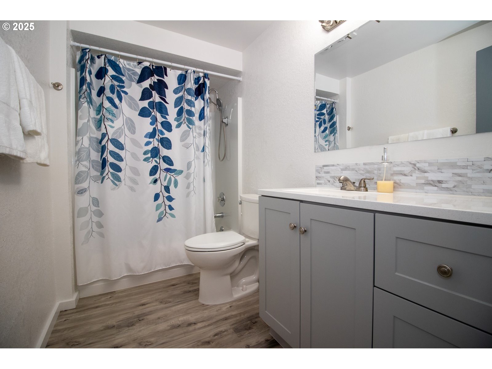 Florence, Oregon 97439, United States, 5 Bedrooms Bedrooms, ,3 BathroomsBathrooms,Residential,Active,40164