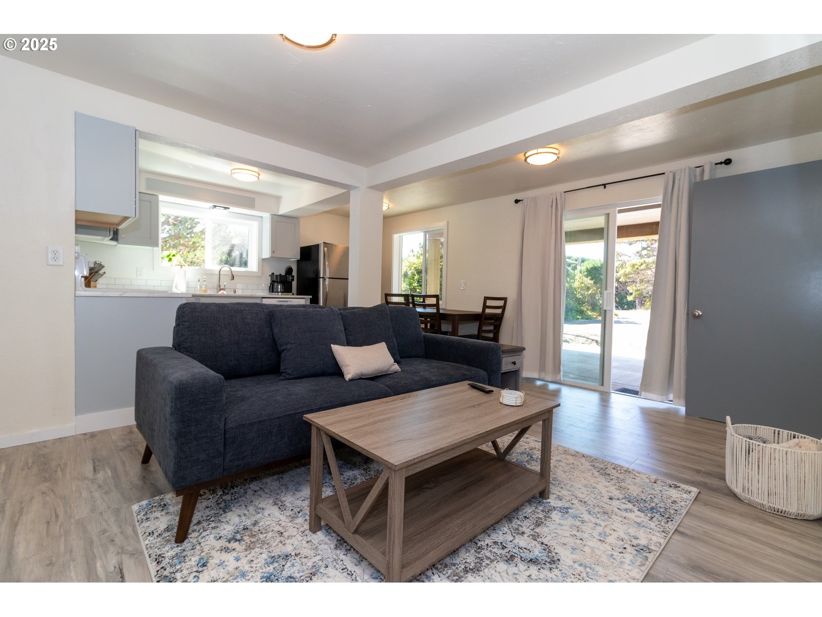 Florence, Oregon 97439, United States, 5 Bedrooms Bedrooms, ,3 BathroomsBathrooms,Residential,Active,40164