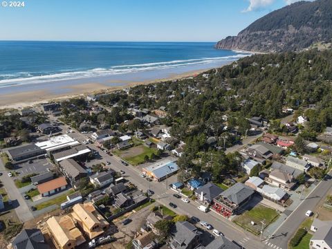 A home in Manzanita