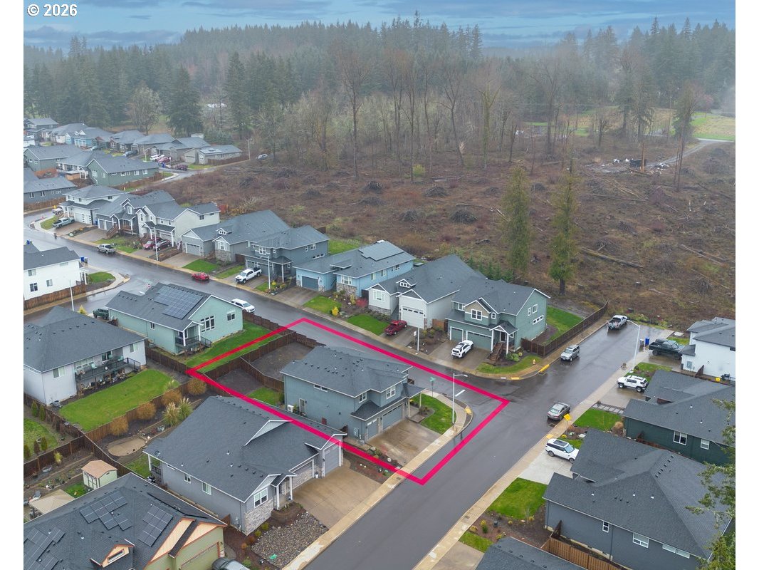 1729 NE CASCADIA RIDGE DR