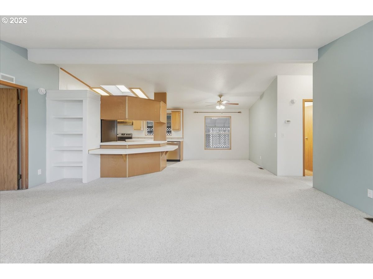8300 NE QUATAMA ST 104