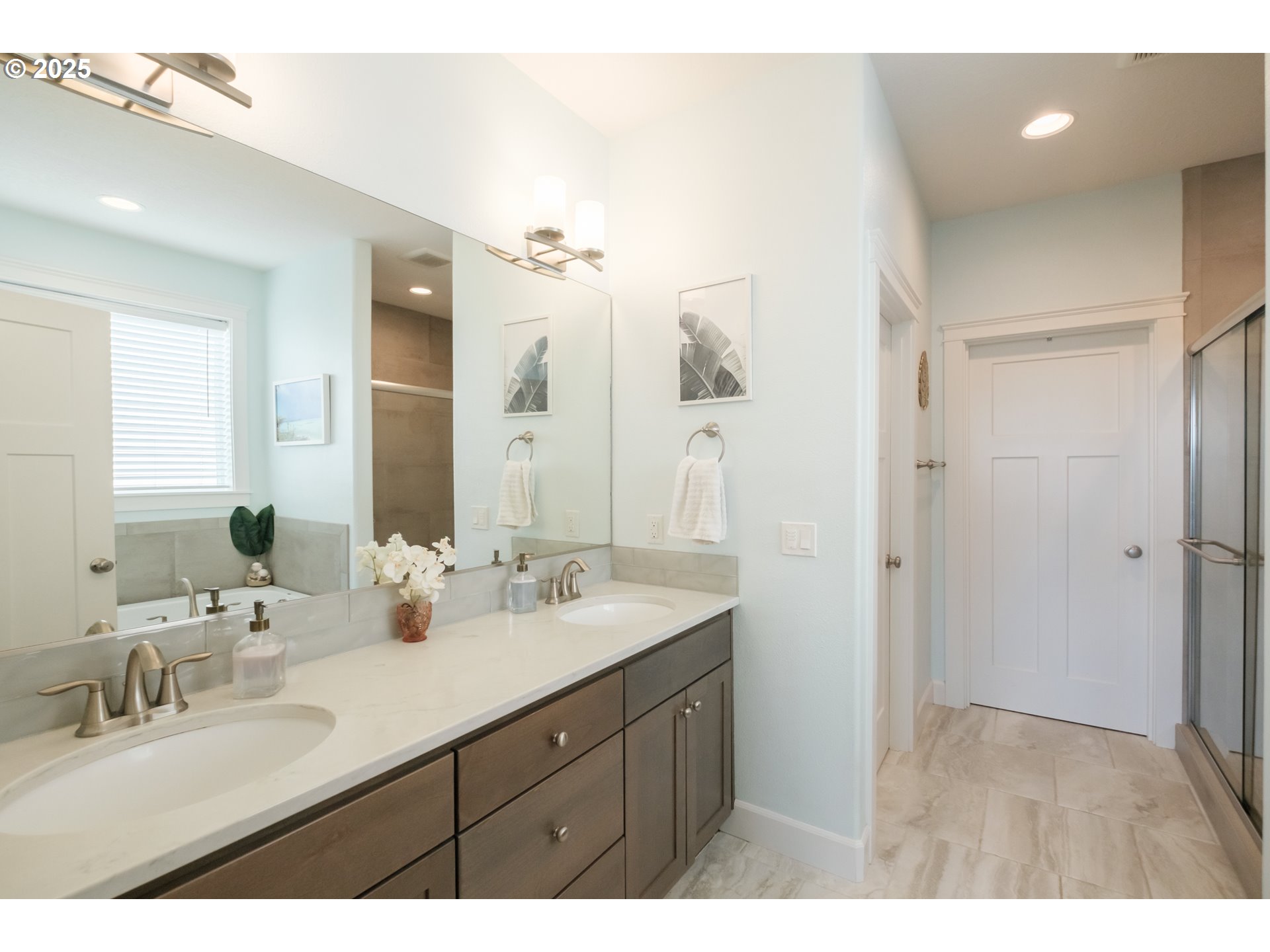 Turner, Oregon 97392, United States, 4 Bedrooms Bedrooms, ,2 BathroomsBathrooms,Residential,Pending,154465