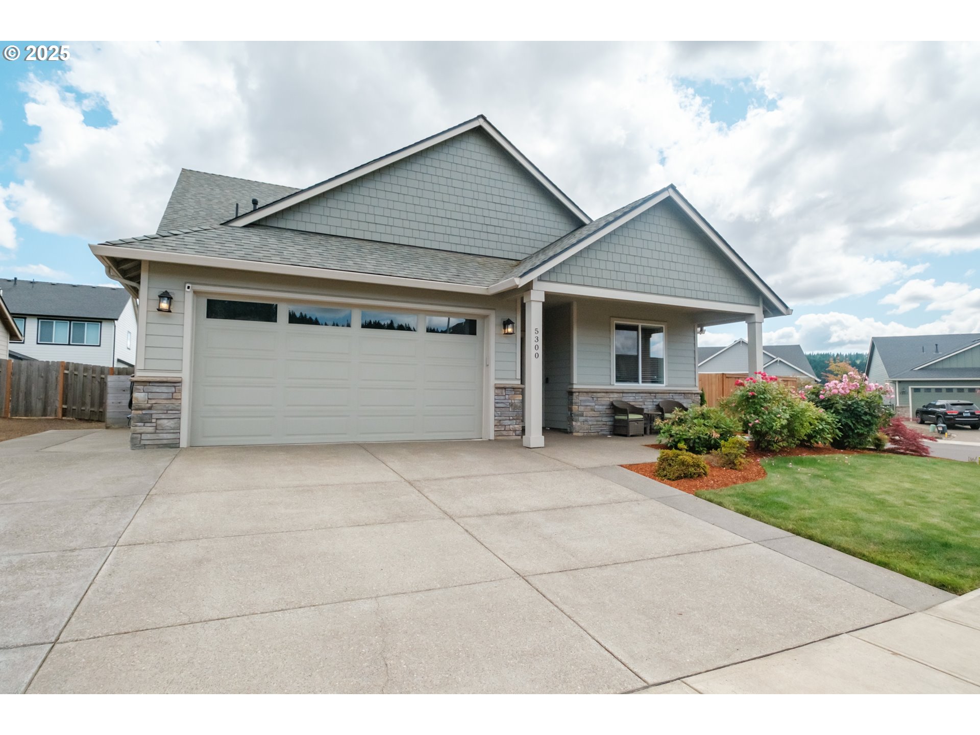 Turner, Oregon 97392, United States, 4 Bedrooms Bedrooms, ,2 BathroomsBathrooms,Residential,Pending,154465