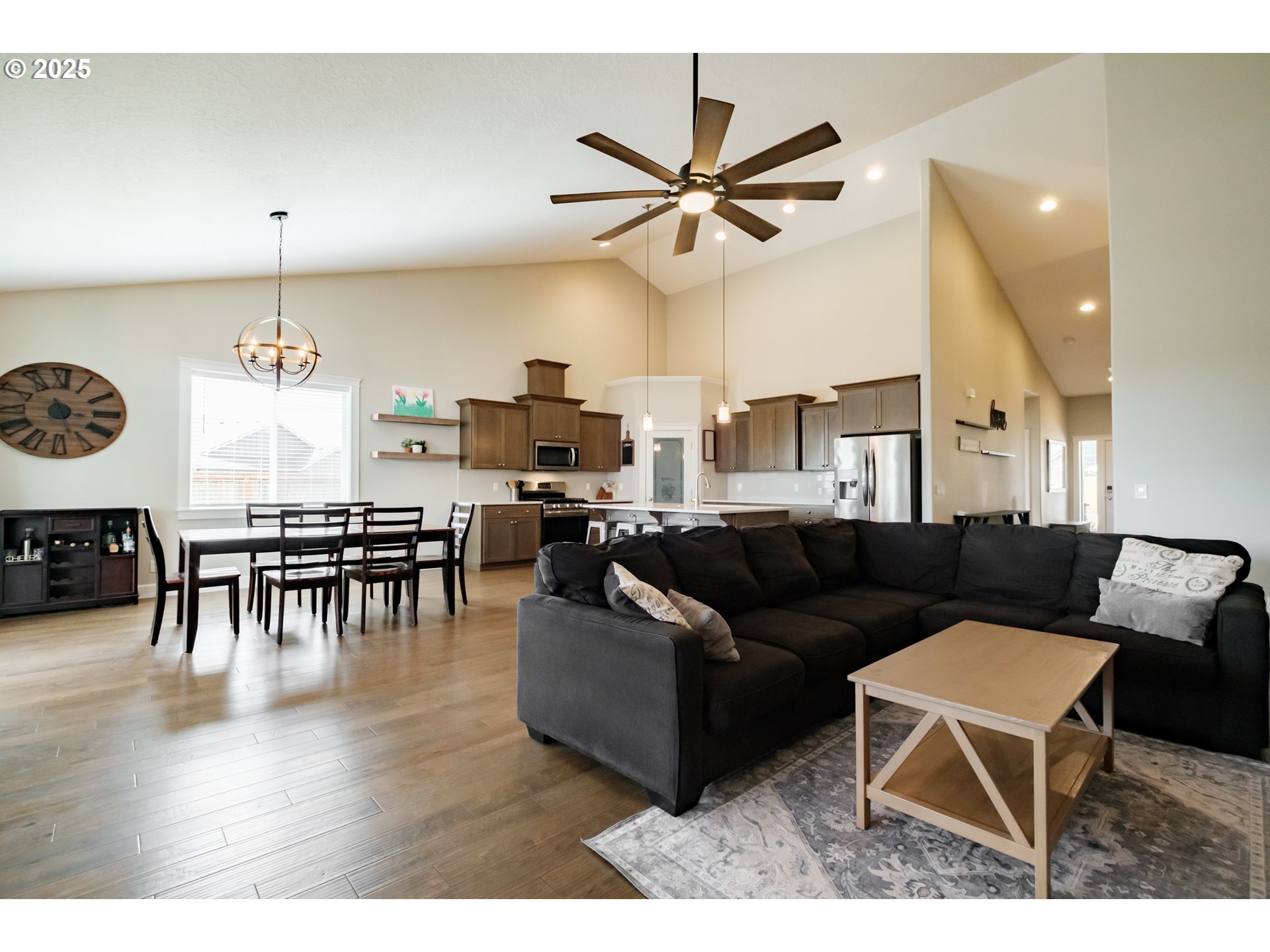 Turner, Oregon 97392, United States, 4 Bedrooms Bedrooms, ,2 BathroomsBathrooms,Residential,Pending,154465