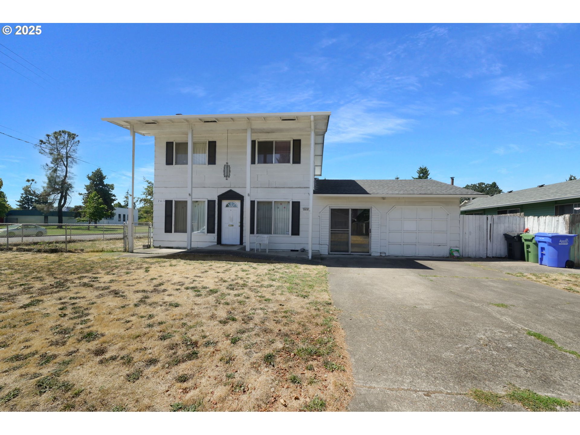 2010 PRIMROSE ST