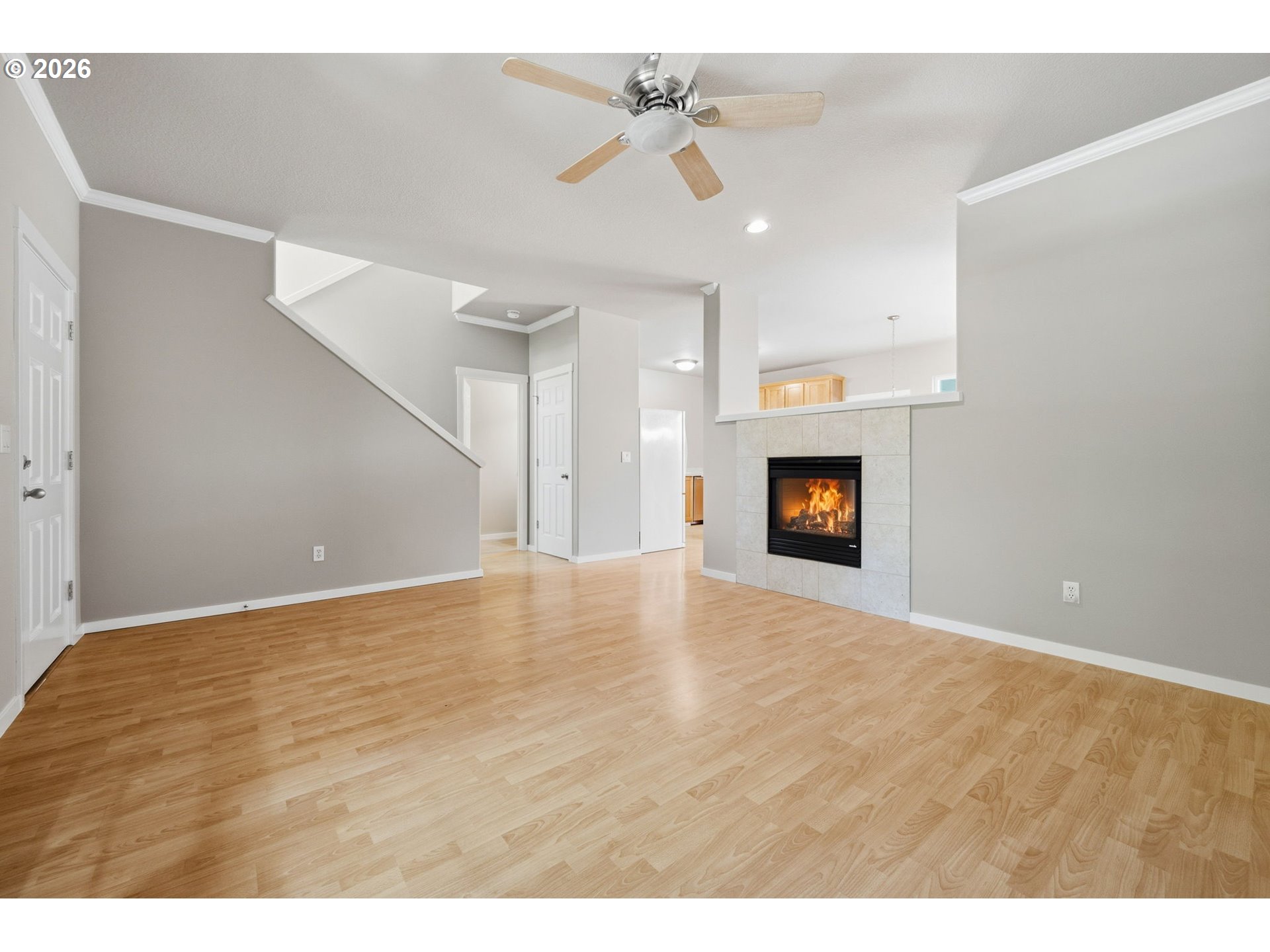 403 NE SUTTLE RD