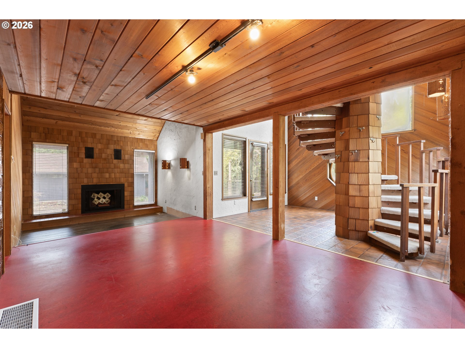 4620 SE ALDERCREST RD