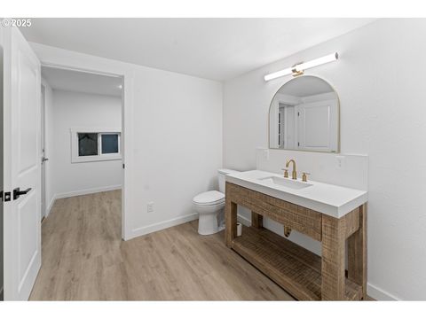 Tiny photo for 47875 Elgin Ave, Oakridge, OR 97463 (MLS # 490125326)