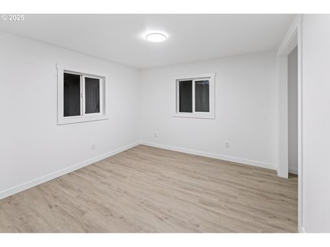 Tiny photo for 47875 Elgin Ave, Oakridge, OR 97463 (MLS # 490125326)