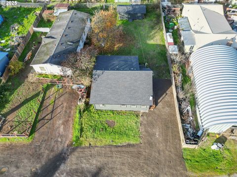 Tiny photo for 47875 Elgin Ave, Oakridge, OR 97463 (MLS # 490125326)