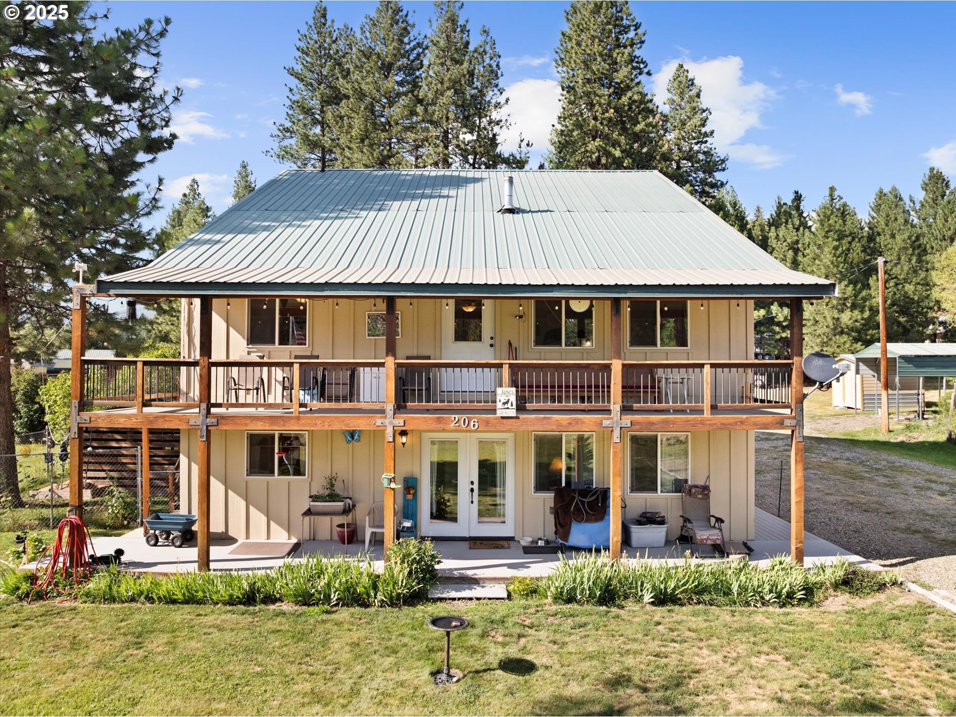 206 AUSTIN ST