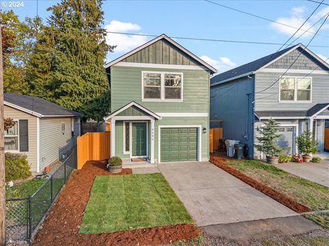 A home in Milwaukie