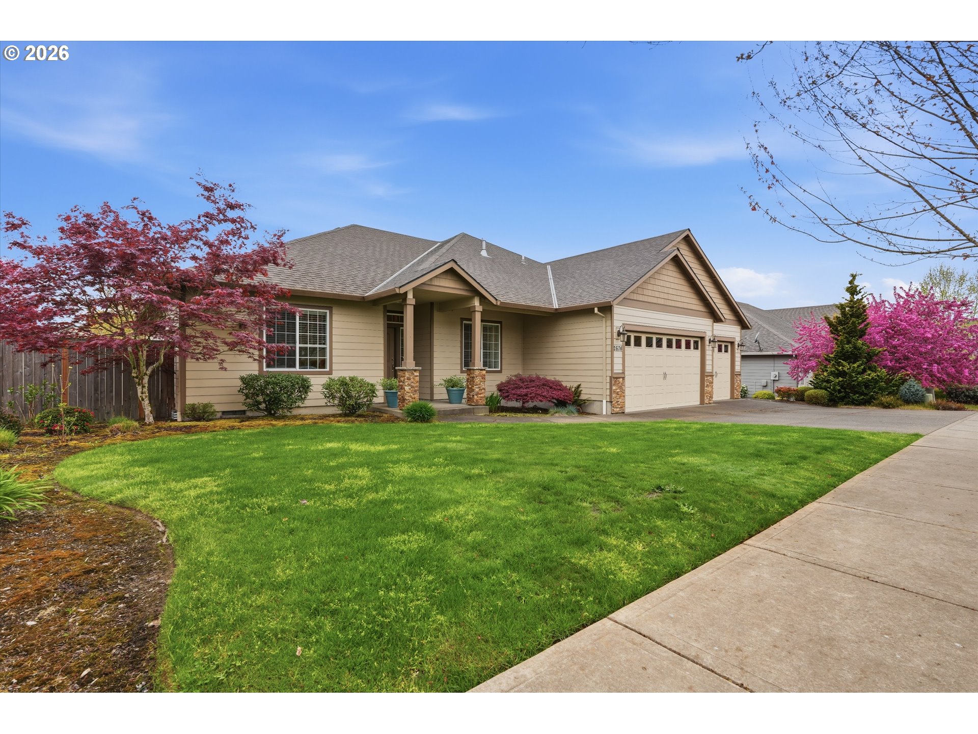 2674 NW MT ASHLAND DR