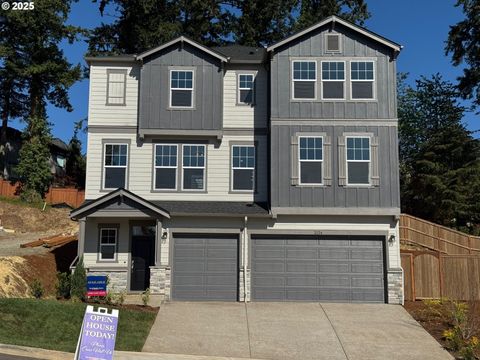2134 Eleanor RD West Linn OR 97068