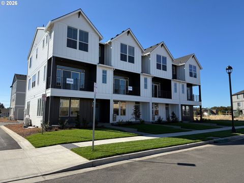 5126 SE THORNAPPLE ST Hillsboro OR 97123