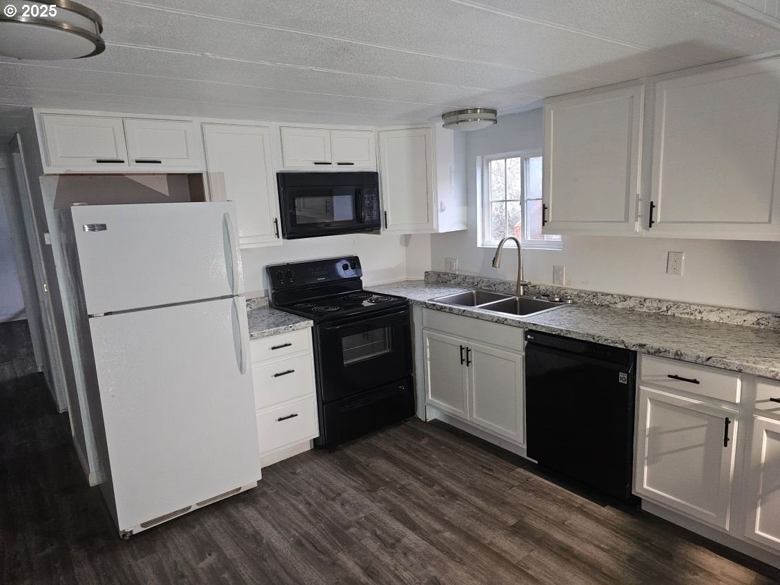 201 NE Peggy AVE 10