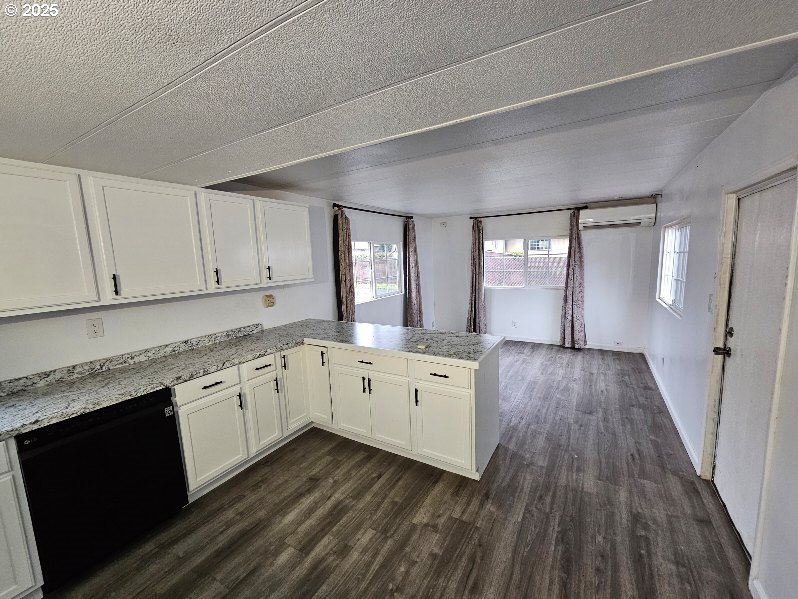 201 NE Peggy AVE 10